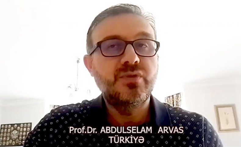 Prof. Dr. Abdulselam Arvas VIII Beynəlxalq Elmi Simpoziumun işinə uğurlar arzulayıb