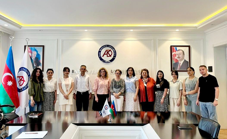 AMEA Folklor İnstitutunun əməkdaşları Bakı Avrasiya Universitetində “Xalq poeziyası” fənn proqramlarının müzakirəsində iştirak ediblər
