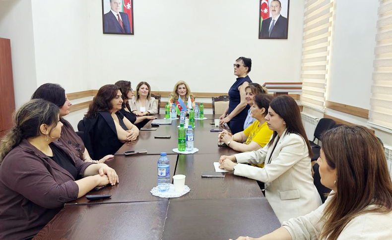 Folklor İnstitutunda Azərbaycan bədii nəsrində şəhər folklorunun təzahürləri araşdırılıb