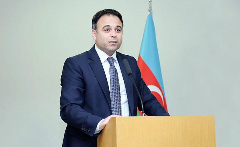 Folklor İnstitutunun direktoru Hikmət Quliyev “Xalq qəzeti”nə milli geyimlərlə bağlı müsahibə verib