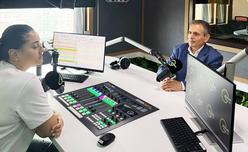 Folklor İnstitutunun dosenti Elçin Qaliboğlu "Planet FM"-in qonağı olub