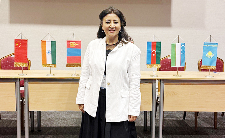 Folklor İnstitutunun əməkdaşı Macarıstanda keçirilən XIII Beynəlxalq Altay Topluluqları Simpoziumunda iştirak edib