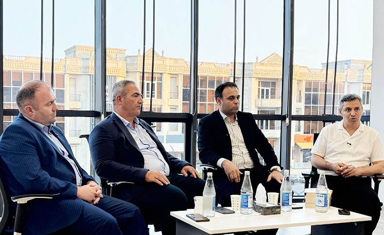 Folklorşünas alimlər “kənd konservatizmi, şəhər liberalizmi və internet karnavalizmi” kontekstində folklorun elmi-nəzəri məsələlərini müzakirə ediblər