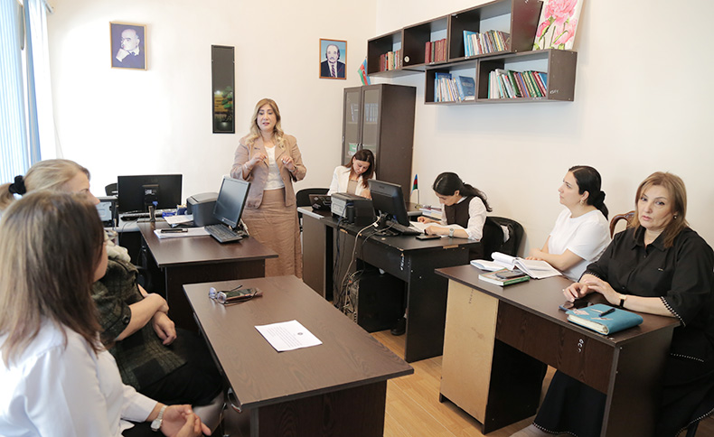 Mifologiya şöbəsinin seminarında monomif nəzəriyyəsi və əcdad kultu müzakirə edilib