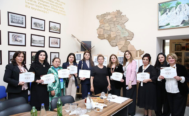 Folklor İnstitutunun əməkdaşları Birinci Türkoloji Qurultayın 100 illiyinə həsr olunmuş beynəlxalq konfransda çıxış ediblər